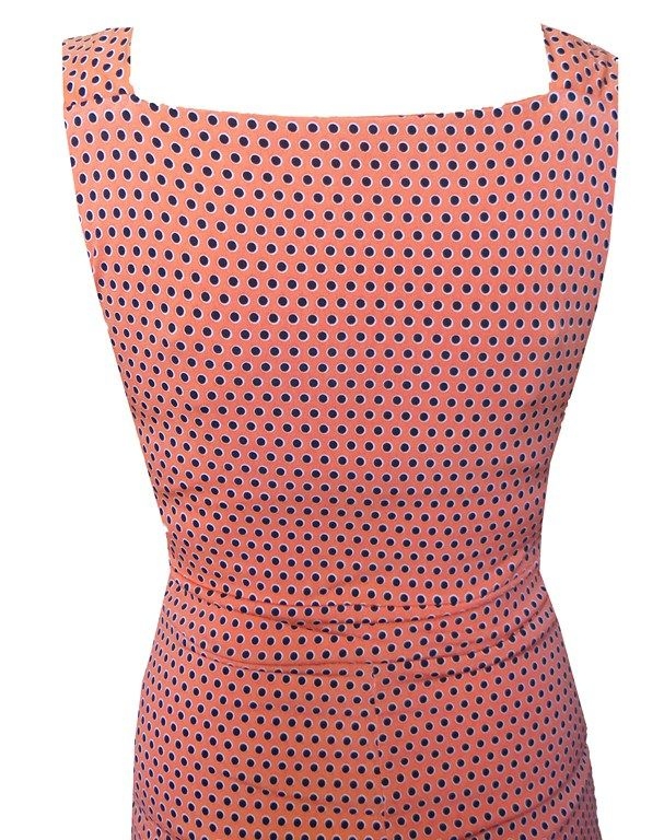 vestido lunares naranja espalda